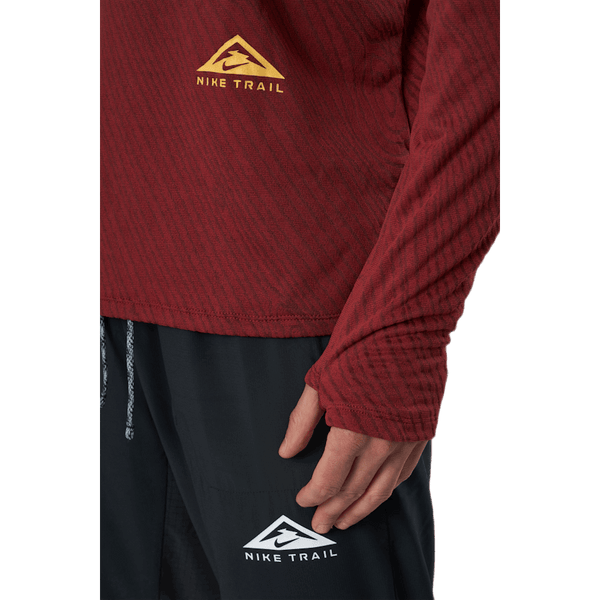 Nike - Dri-FIT Element 1/2-Zip Top Trail Red