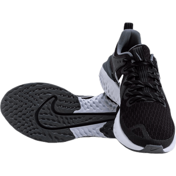 Nike - Legend React 2 White/Black