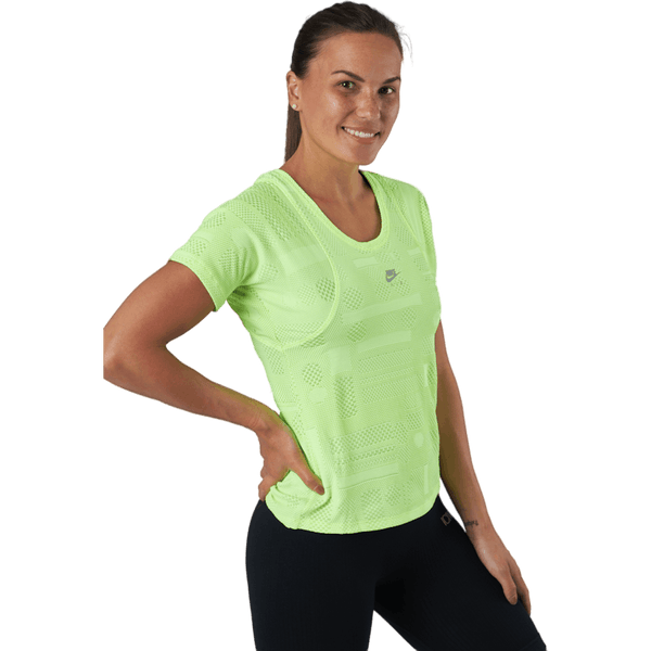 Nike - Air Dri-fit Women's Short-slee Volt/reflective Silv